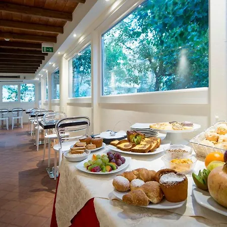 Hotel Atmosphere 4*