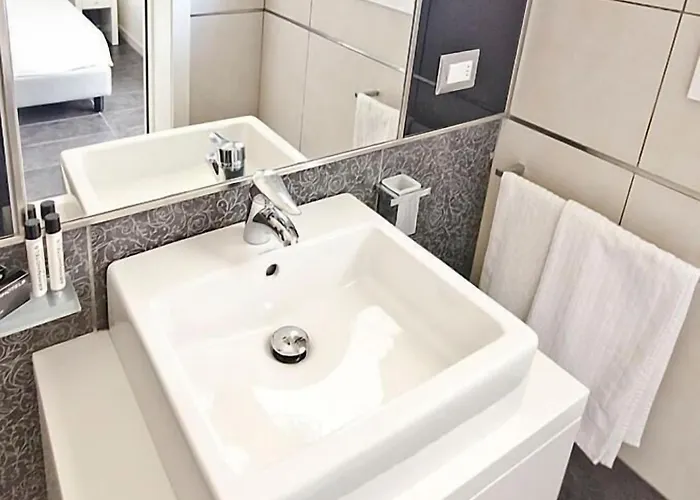 Atmosphere 4* רימיני