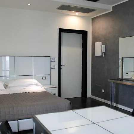 Atmosphere Hotel 4*