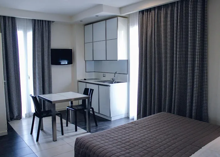 Atmosphere Hotel 4*